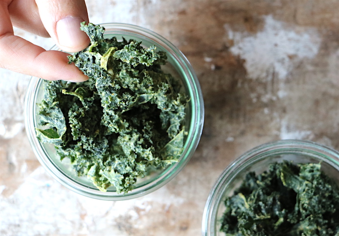 raw kale chips